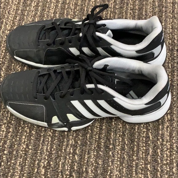 adidas adiwear tennis shoes